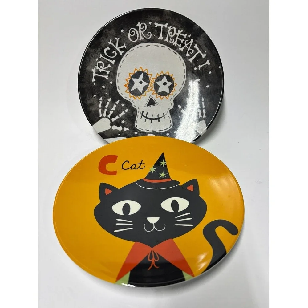 Pottery Barn Kids Cambria Halloween Plates Set of 2 9